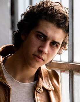 Massimiliano Motta as Jure