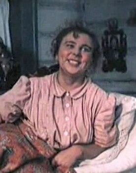 Natalya Tsvetkova as Клава, в титрах не указана