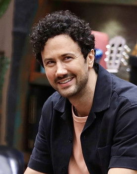 Shahrokh Estakhri as 