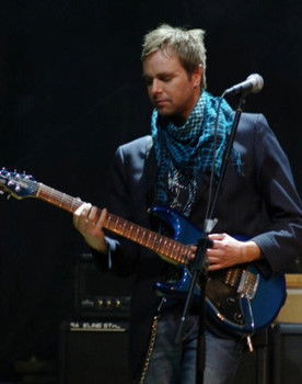 Robert Säll as Himself