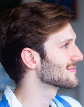 Artur Caminha as Mateus