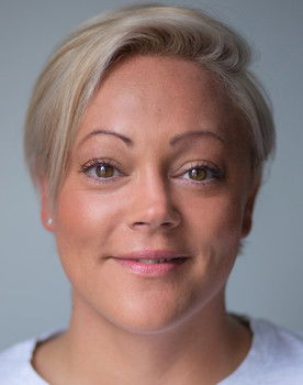 Stevie Binns as Mand