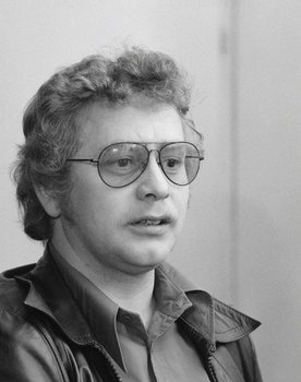 Seppo Laine as Johtokunnan jäsen