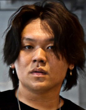 Brandon Nguyen as Xun