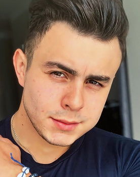 Антон Дмитриев