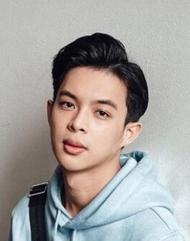 Rey Mbayang