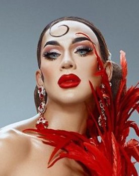 Carmen Farala as Self - Contestant