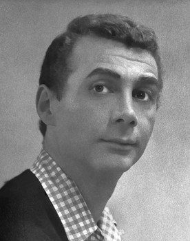 Roy Stuart
