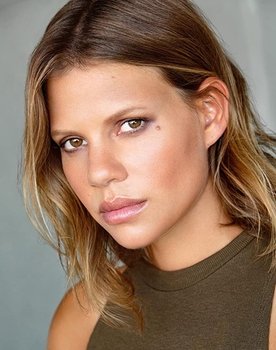 Alex Sturman as Bibi Cross