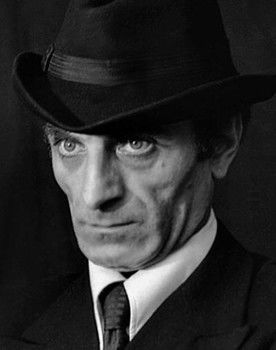 Yuriy Amiryan as Людовик