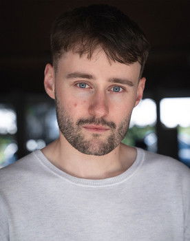 Saint-Denis Guénaël as The man