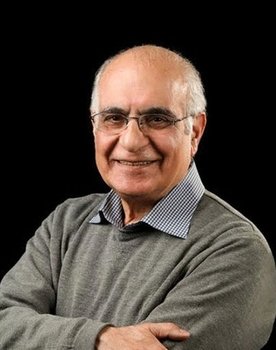 Houshang Moradi Kermani as as Himself