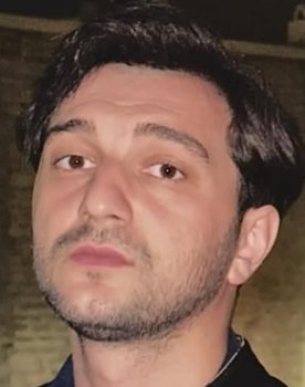 Huseynagha Aghayev as Emin