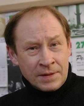 Yuriy Itskov as Headmaster