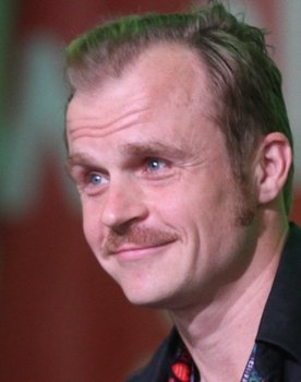 Piotr Rogucki as Jacek Wieczny