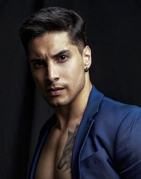 Álex Perea as Diego