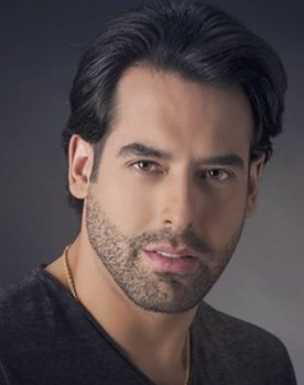 Jonnathan Kuri as Juan José "Juanjo"