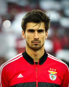 André Gomes as 