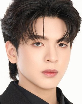 Saranvut Nittayasuthi as Chin