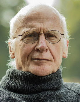 Ralf Harster as Gandhi 2