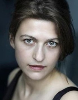 Flonja Kodheli as Rina