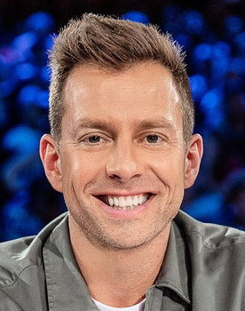 Dan Karaty as Jim