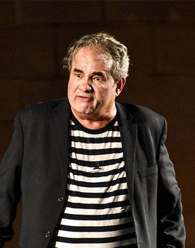 Par où t'es rentré? On t'a pas vu sortir