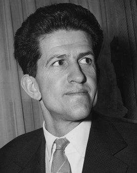 Gaston Rébuffat as Self (archive footage)