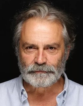 Haluk Bilginer as King Hattuþili III