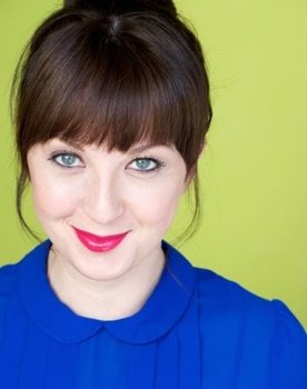 Rebecca Flinn-White as Misses Fischer