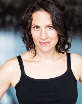 Kate Fenton as Mrs. Praut