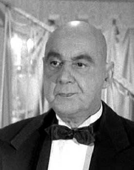 Max Révol as Alfred