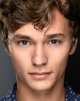 Theo Rosenfeld as Otto