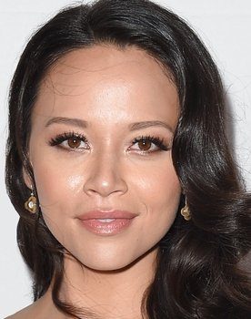 Melissa O'Neil as Lucy Chen