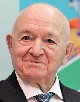 Nikita Simonyan as Self