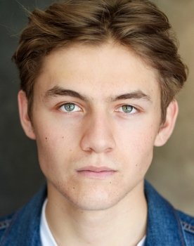 Louis Thresher as Benny