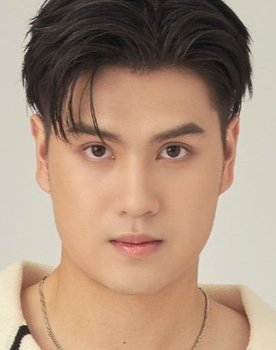 ณฐริศร์ วรกรเลิศสิทธิ์