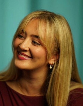 Grace Leila Inger as Keira