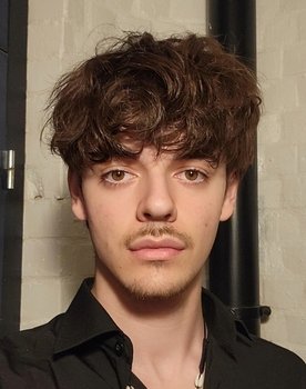 Paolo Bastié as Trion