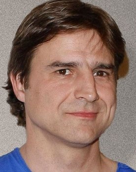 Alberto San Juan as Miguel