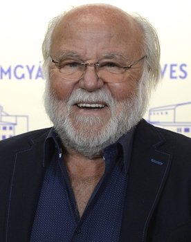 Péter Haumann as 