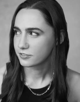 Kat Sadler as Josie