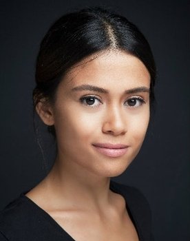 Aylin Engör as Neşe