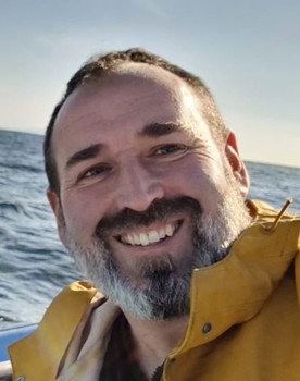 Rogelio Santos Queiruga as Self