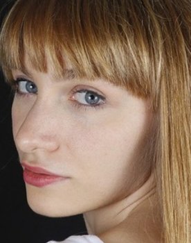 Marina Romero as Marta