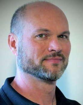 Denis Lehoux-Faucher as Vincent