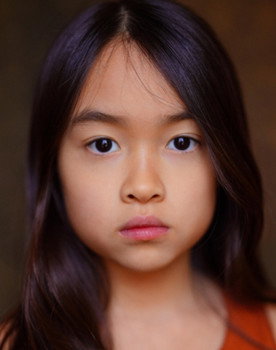 Riley Chung as Emma