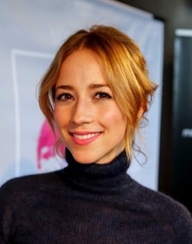 Karine Vanasse as Isabelle