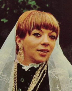 Lurdes Lima as Amélia