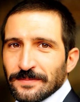 Timur Ölkebaş as Durmuş